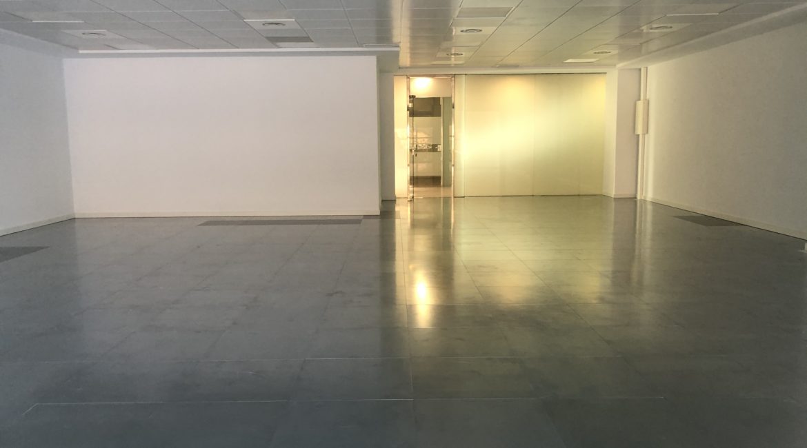 Oficina de 175 m2 recién reformada